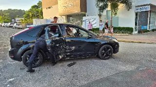 Colisão entre dois carros é registrada em Brusque - 7