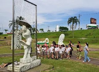 Estudantes da escola João Hassmann visitam Parque das Esculturas - 2