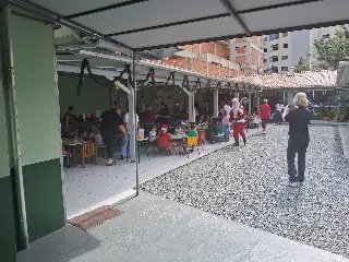 (VÍDEO) Natal Solidário mobiliza crianças e arrecada mais de 200 presentes em creche do Centro - 2
