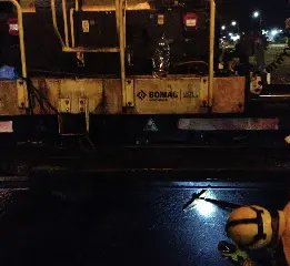 Trabalhador morre ao ficar preso em máquina de pavimentação asfáltica - 1