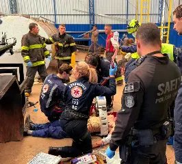 Tonel de óleo explode e homem sofre parada cardiorrespiratória em empresa - 1