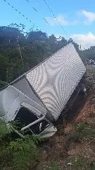 Veículo com placas de Brusque está entre os envolvidos em grave acidente na SC-108 - 1