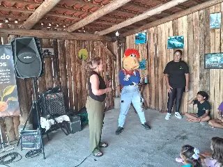 (VÍDEO) Projeto Semeando Sorrisos reúne crianças em ação social no Limeira - 2