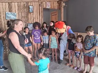(VÍDEO) Projeto Semeando Sorrisos reúne crianças em ação social no Limeira - 1