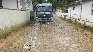 (VÍDEO) Prefeitura intensifica limpeza após alagamentos em Brusque - 3