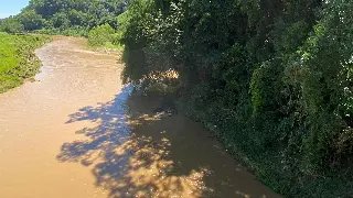 (VÍDEO) Corpo de idoso desaparecido é encontrado no rio Itajaí-Mirim - 4