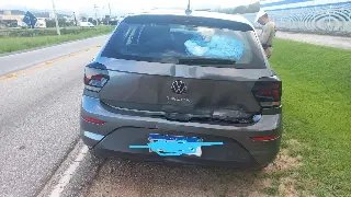 Carro com placas de Brusque se envolve em colisão na SC-410 - 3