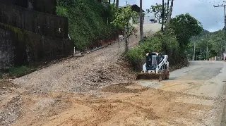 Secretaria de Obras mantém ritmo intenso de trabalhos durante recesso - 3