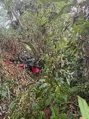 Motocicleta sai da pista e deixa duas pessoas feridas em Gaspar - 2