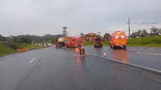 Colisão com carreta mata motociclista na BR-470 - 1