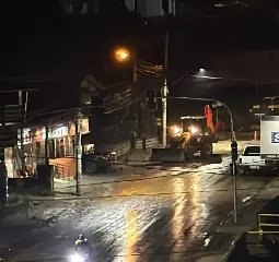 Equipes do Obras consertam buraco na Rua Pedro Noldin - 1