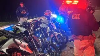 PRF flagra motociclistas em manobras perigosas na BR-101 - 1