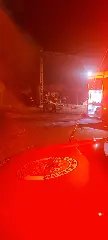 (VÍDEO) Incêndio atinge empresa de paletes - 2