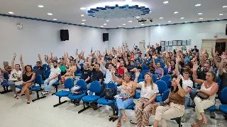 Servidores debatem pauta e iniciam negociação em Brusque - 1