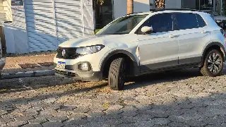 Batida entre carro e bicicleta deixa feridos em Brusque - 2