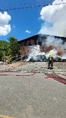 (VÍDEO) Incêndio em empresa têxtil mobiliza bombeiros por cerca de 11 horas - 1
