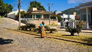 Mutirão de roçada avança no Jardim Maluche - 1
