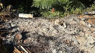 (VÍDEO) Morador relata descarte irregular de lixo e queimadas em rua do Poço Fundo - 1