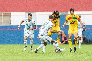 Brusque vence a Chapecoense no jogo de ida da semifinal - 2