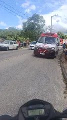 (VÍDEO) Helicóptero Arcanjo é acionado após colisão entre carro e moto - 2