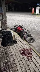 (VÍDEO) Colisão violenta em Brusque deixa motociclista gravemente ferido - 3