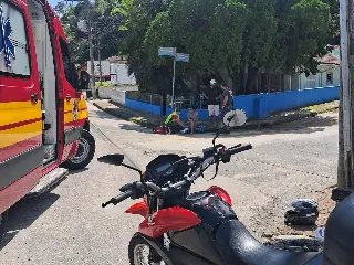 (VIDEO) Motociclista fica ferida após colisão no bairro Dom Joaquim - 3