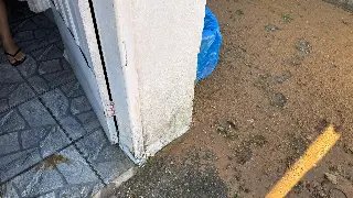 (VÍDEO) Após chuva, casa é alagada e moradora aponta problemas na pavimentação - 3