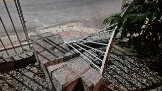 (VÍDEO) Pane faz roda do ônibus se soltar e destruir fachada da casa - 4