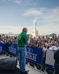 Havan inaugura terceira megaloja em Maringá e reúne milhares de pessoas em grande festa - 6