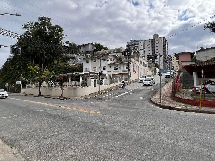 Rua Herc&iacute;lio Luz vai sofrer altera&ccedil;&otilde;es no tr&acirc;nsito