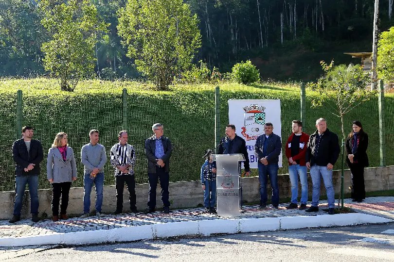 Inaugurada pavimentação e revitalização da rua Antônio Carminatti