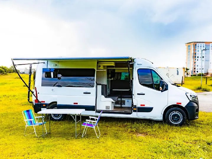 Empresa de Brusque fabrica e monta motor home e trailers