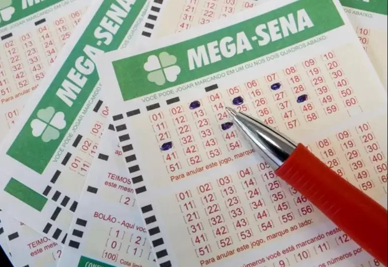 Mega-Sena acumula e pr&ecirc;mio aumenta para R$ 45 milh&otilde;es 