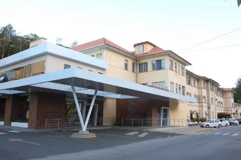 Hospital lamenta negativa do governo por mais UTIs