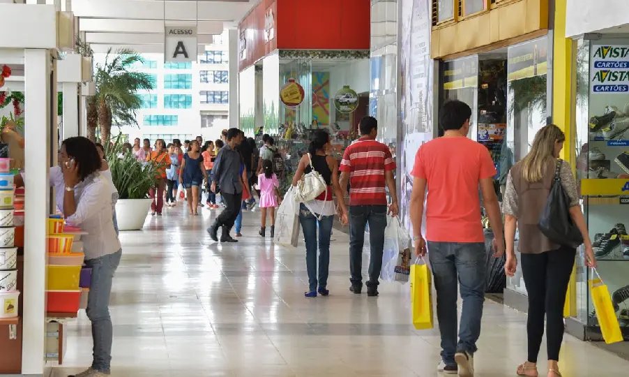 Pesquisa mostra como tributos encarecem presentes