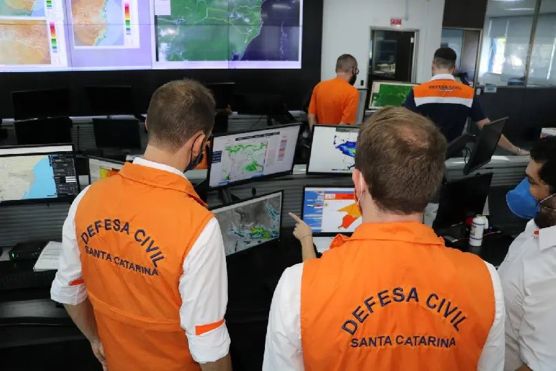 Defesa Civil alerta para mudan&ccedil;a de temperatura em SC