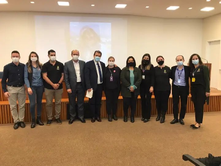 Secretaria de Sa&uacute;de re&uacute;ne m&eacute;dicos da Rede Municipal de Sa&uacute;de para homenagem