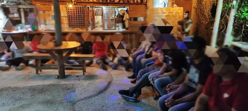 Bar com rinha de galos &eacute; fechado pela Pol&iacute;cia Militar