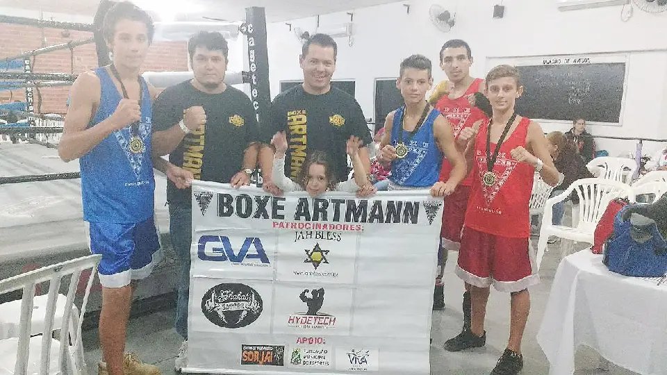 Três ouros e duas pratas em Joinville