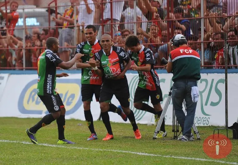 Hora de torcer pelo Bruscão!