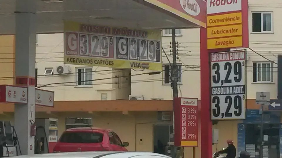 Em duas semanas a gasolina teve queda de quase 10% em Brusque