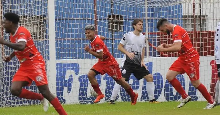 Municipal de Futebol de Campo de Brusque ser&aacute; transmitido ao vivo