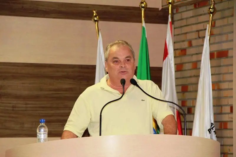  Martins diz que Executivo debocha