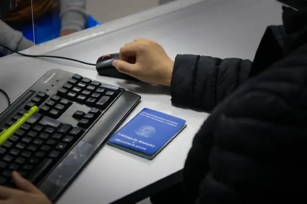 Sine tem quase 7 mil vagas de emprego abertas em Santa Catarina