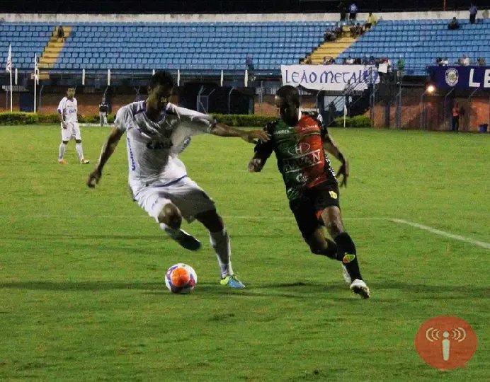 Time perde a terceira e Joceli pede demissão