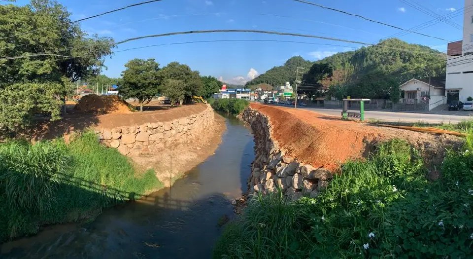 Finalizada obra de enrocamento da rua General Os&oacute;rio