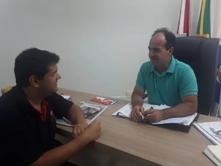 Prefeitura de Guabiruba procura solução para jovem que apedrejou prédio