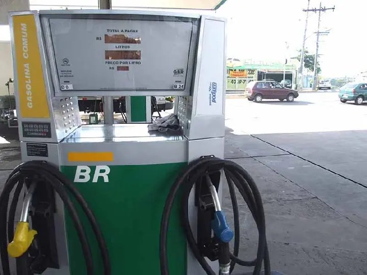 Petrobr&aacute;s anuncia mais uma queda no pre&ccedil;o dos combust&iacute;veis