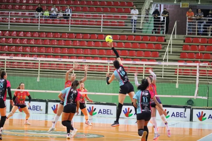 Abel Moda V&ocirc;lei come&ccedil;a Campeonato Catarinense com vit&oacute;ria