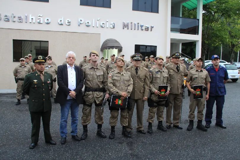 Ato solene no 18º BPM comemora aniversário da instituição em SC